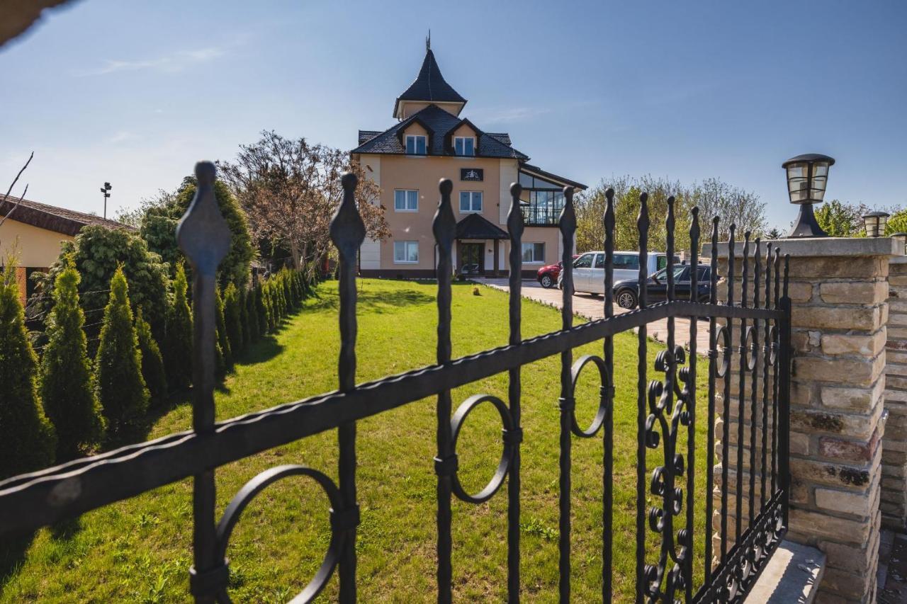 Navigator Hotel Palić Eksteriør billede