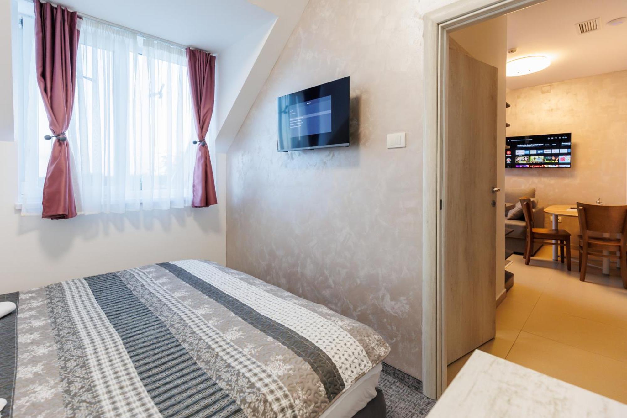 Navigator Hotel Palić Eksteriør billede
